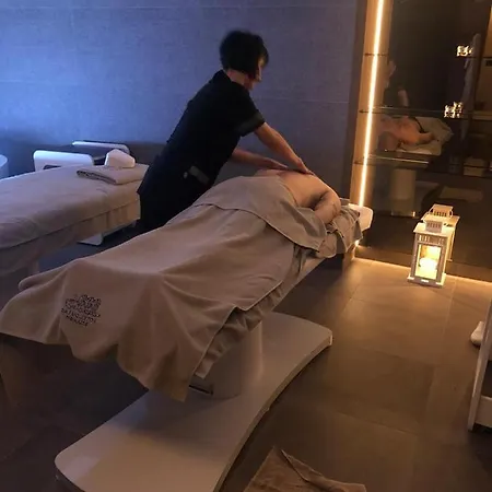 Du & מלון בלאג'יו