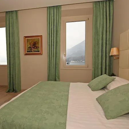 Du & Hotel 3*