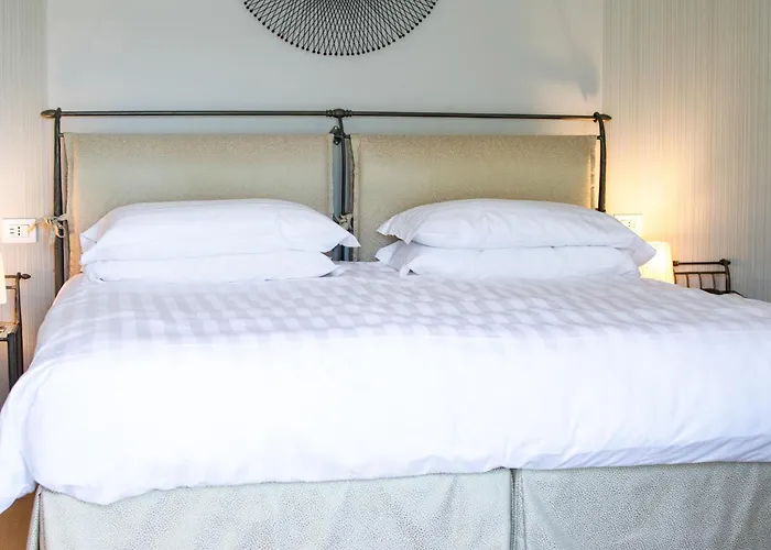 Отель Du & Белладжо